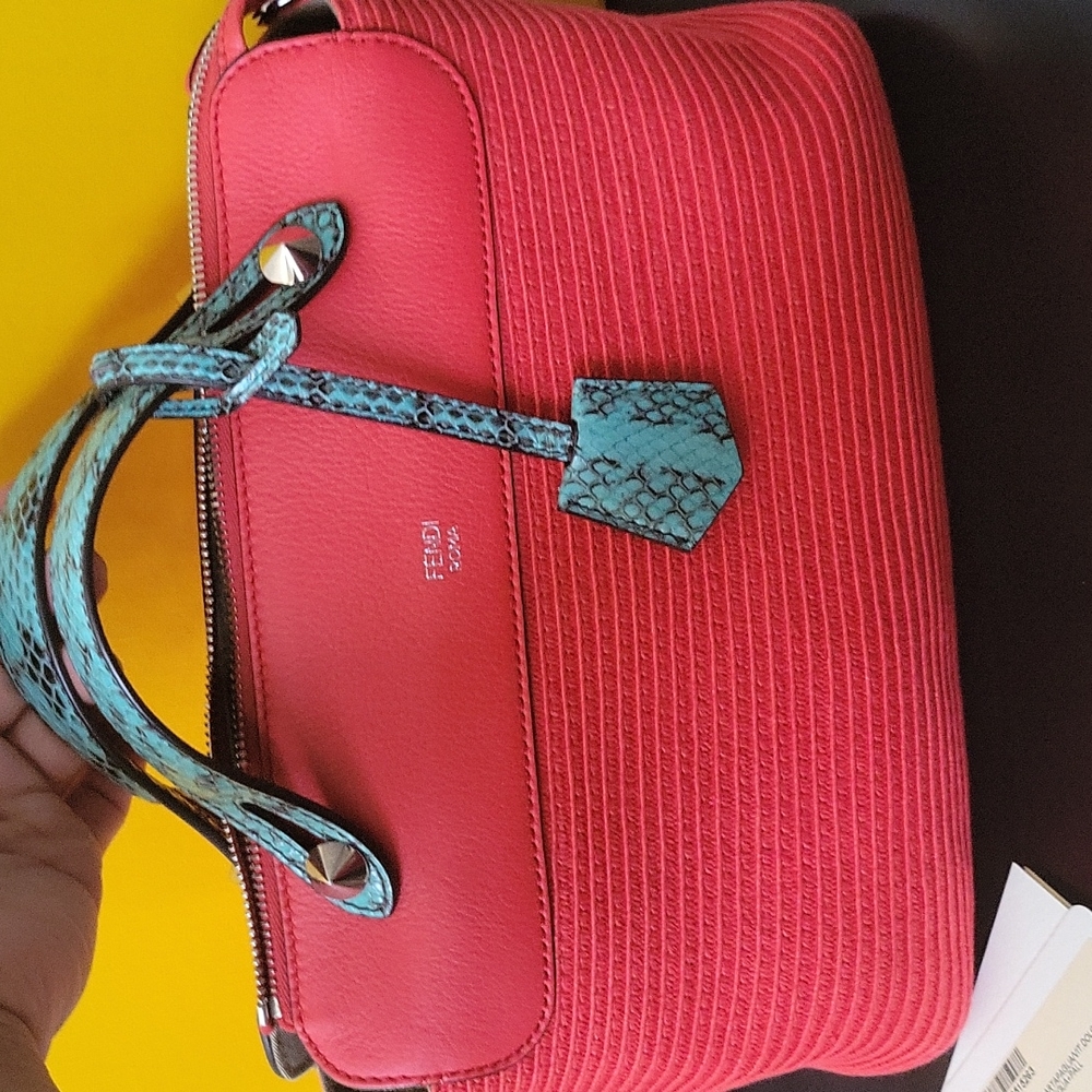 FENDI - Picture 3 of 16
